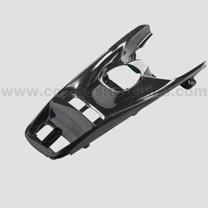 חלקי סיבי פחמן מותאמים אישית